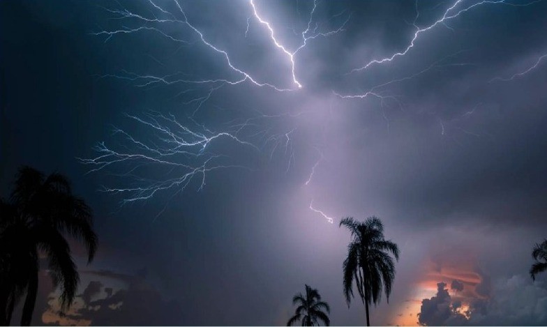 বজ্রপাতে কৃষকের প্রাণ গেল